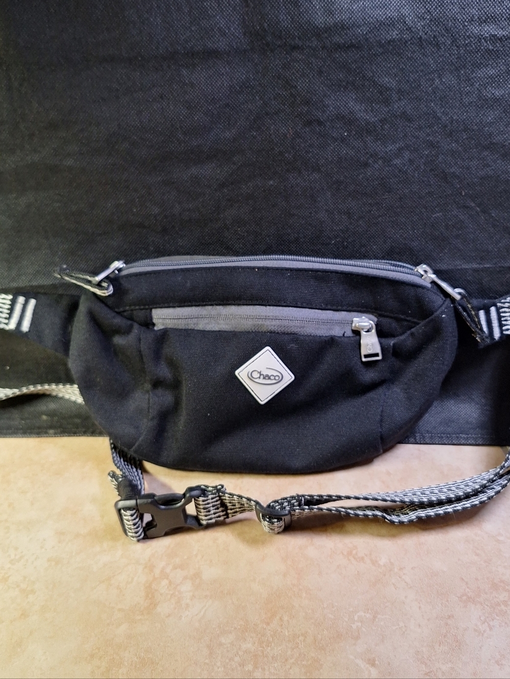 Chaco Black Radlands Hip Bag Bet Bag Fanny Pack Adjustable Webbed Belt 10"